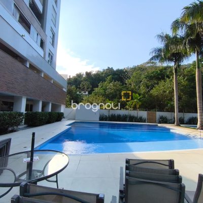 Apartamento com 71m², 2 quartos (sendo 1 suíte), 1 garagem, no bairro Saco Grande em Florianópolis