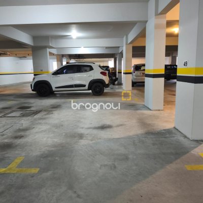 Apartamento com 71m², 2 quartos (sendo 1 suíte), 1 garagem, no bairro Saco Grande em Florianópolis