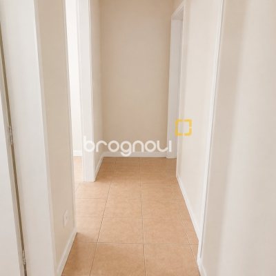 Apartamento com 70m², 2 quartos, 1 garagem, no bairro Bom Abrigo em Florianópolis