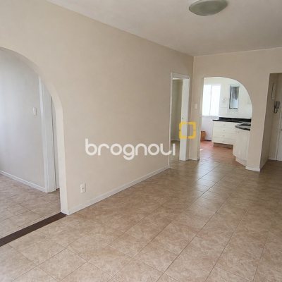 Apartamento com 70m², 2 quartos, 1 garagem, no bairro Bom Abrigo em Florianópolis