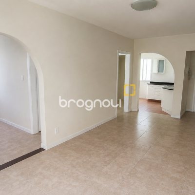 Apartamento com 70m², 2 quartos, 1 garagem, no bairro Bom Abrigo em Florianópolis
