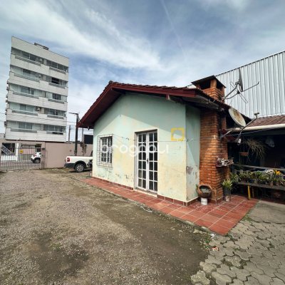 Terreno com 360m², 2 quartos, no bairro Ponte do Imaruim em Palhoça