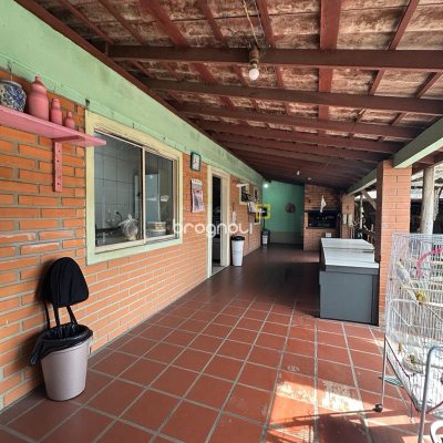 Terreno com 360m², 2 quartos, no bairro Ponte do Imaruim em Palhoça