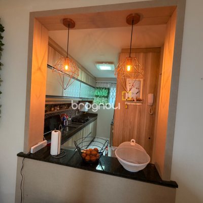 Apartamento com 64m², 3 quartos (sendo 1 suíte), 1 garagem, no bairro Ipiranga em São José