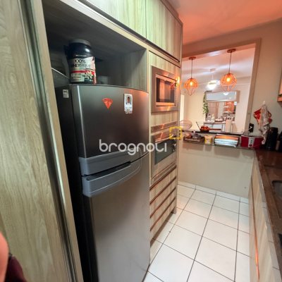 Apartamento com 64m², 3 quartos (sendo 1 suíte), 1 garagem, no bairro Ipiranga em São José