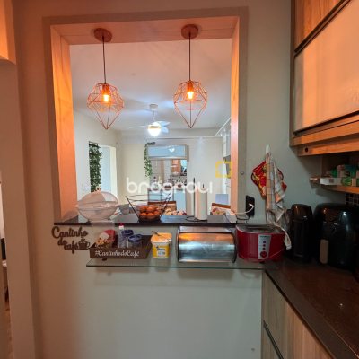 Apartamento com 64m², 3 quartos (sendo 1 suíte), 1 garagem, no bairro Ipiranga em São José