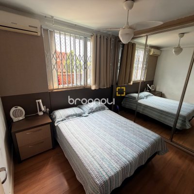 Apartamento com 64m², 3 quartos (sendo 1 suíte), 1 garagem, no bairro Ipiranga em São José