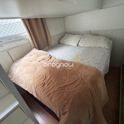 Apartamento com 64m², 3 quartos (sendo 1 suíte), 1 garagem, no bairro Ipiranga em São José