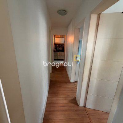 Apartamento com 64m², 3 quartos (sendo 1 suíte), 1 garagem, no bairro Ipiranga em São José