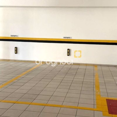 Apartamento com 52m², 1 quarto, 1 garagem, no bairro Centro em Florianópolis