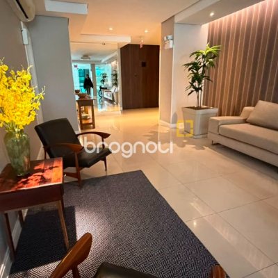 Apartamento com 52m², 1 quarto, 1 garagem, no bairro Centro em Florianópolis