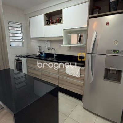 Apartamento com 52m², 1 quarto, 1 garagem, no bairro Centro em Florianópolis