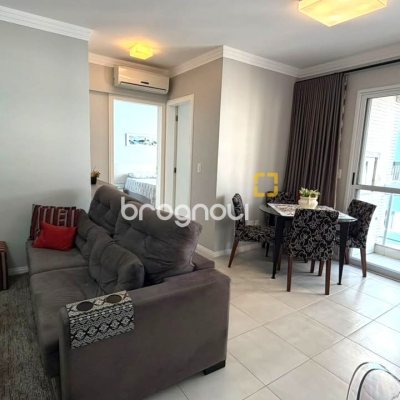 Apartamento com 52m², 1 quarto, 1 garagem, no bairro Centro em Florianópolis