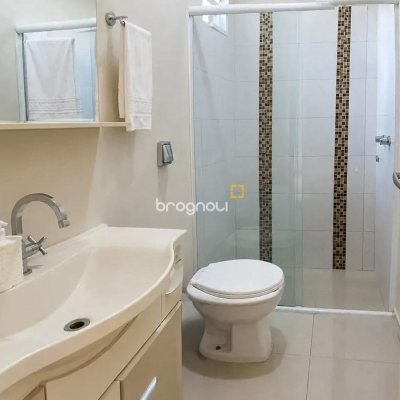 Casa com 115m², 3 quartos (sendo 1 suíte), 2 garagens, no bairro Campeche em Florianópolis
