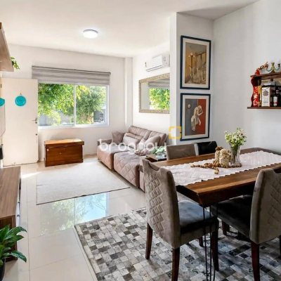 Casa com 115m², 3 quartos (sendo 1 suíte), 2 garagens, no bairro Campeche em Florianópolis