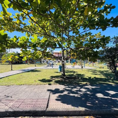 Casa com 115m², 3 quartos (sendo 1 suíte), 2 garagens, no bairro Campeche em Florianópolis