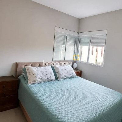 Casa com 115m², 3 quartos (sendo 1 suíte), 2 garagens, no bairro Campeche em Florianópolis
