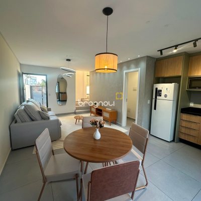 Casa com 80m², 2 quartos (sendo 2 suítes), 1 garagem, no bairro Ingleses em Florianópolis