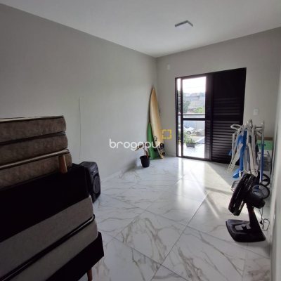 Casa com 99m², 2 quartos, 1 garagem, no bairro Rio Vermelho em Florianópolis