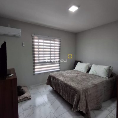 Casa com 99m², 2 quartos, 1 garagem, no bairro Rio Vermelho em Florianópolis