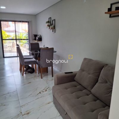 Casa com 99m², 2 quartos, 1 garagem, no bairro Rio Vermelho em Florianópolis