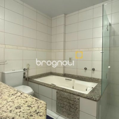 Apartamento com 125m², 3 quartos (sendo 1 suíte), 1 garagem, no bairro Campinas em São José
