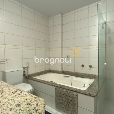 Apartamento com 125m², 3 quartos (sendo 1 suíte), 1 garagem, no bairro Campinas em São José