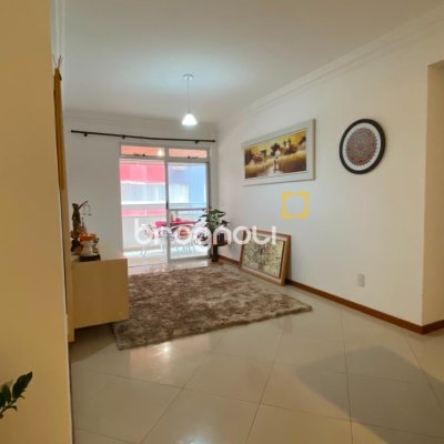 Apartamento com 125m², 3 quartos (sendo 1 suíte), 1 garagem, no bairro Campinas em São José