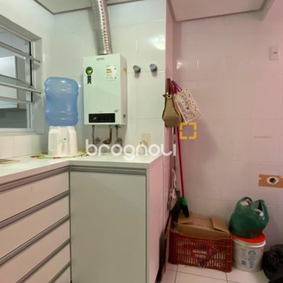Apartamento com 125m², 3 quartos (sendo 1 suíte), 1 garagem, no bairro Campinas em São José