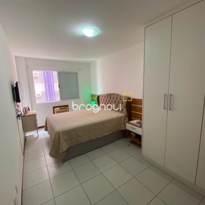 Apartamento com 125m², 3 quartos (sendo 1 suíte), 1 garagem, no bairro Campinas em São José