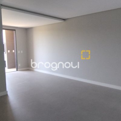 Apartamento com 70m², 2 quartos (sendo 1 suíte), 7 garagens, no bairro Ingleses em Florianópolis