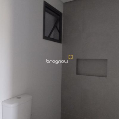 Apartamento com 70m², 2 quartos (sendo 1 suíte), 7 garagens, no bairro Ingleses em Florianópolis