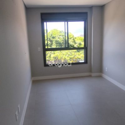 Apartamento com 70m², 2 quartos (sendo 1 suíte), 7 garagens, no bairro Ingleses em Florianópolis