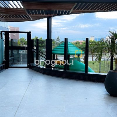 Apartamento com 73m², 2 quartos (sendo 1 suíte), 1 garagem, no bairro Ingleses em Florianópolis