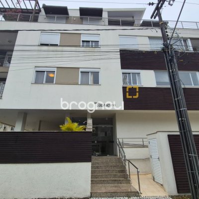 Apartamento com 117m², 2 quartos (sendo 2 suítes), 2 garagens, no bairro Jurerê em Florianópolis
