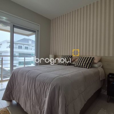 Apartamento com 117m², 2 quartos (sendo 2 suítes), 2 garagens, no bairro Jurerê em Florianópolis