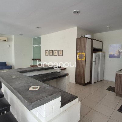 Apartamento com 117m², 2 quartos (sendo 2 suítes), 2 garagens, no bairro Jurerê em Florianópolis