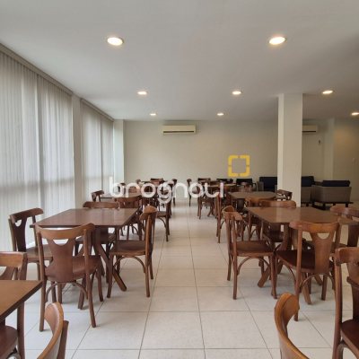 Apartamento com 117m², 2 quartos (sendo 2 suítes), 2 garagens, no bairro Jurerê em Florianópolis