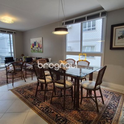Apartamento com 117m², 2 quartos (sendo 2 suítes), 2 garagens, no bairro Jurerê em Florianópolis