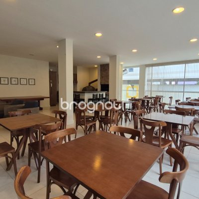 Apartamento com 117m², 2 quartos (sendo 2 suítes), 2 garagens, no bairro Jurerê em Florianópolis