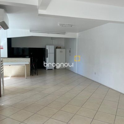 Apartamento com 65m², 2 quartos, 1 garagem, no bairro Campinas em São José