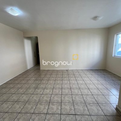Apartamento com 65m², 2 quartos, 1 garagem, no bairro Campinas em São José