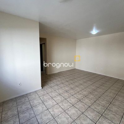 Apartamento com 65m², 2 quartos, 1 garagem, no bairro Campinas em São José