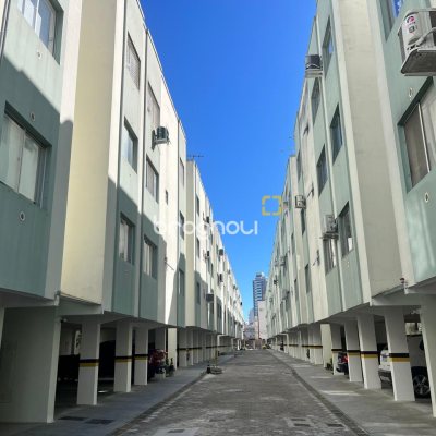 Apartamento com 65m², 2 quartos, 1 garagem, no bairro Campinas em São José