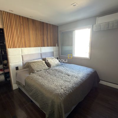 Apartamento com 89m², 3 quartos (sendo 1 suíte), 1 garagem, no bairro Coqueiros em Florianópolis