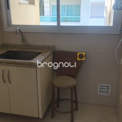 Apartamento com 112m², 4 quartos (sendo 1 suíte), 2 garagens, no bairro Jurerê Internacional em Florianópolis