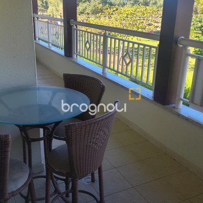 Apartamento com 112m², 4 quartos (sendo 1 suíte), 2 garagens, no bairro Jurerê Internacional em Florianópolis