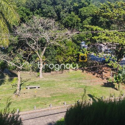 Apartamento com 112m², 4 quartos (sendo 1 suíte), 2 garagens, no bairro Jurerê Internacional em Florianópolis