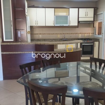 Apartamento com 112m², 4 quartos (sendo 1 suíte), 2 garagens, no bairro Jurerê Internacional em Florianópolis