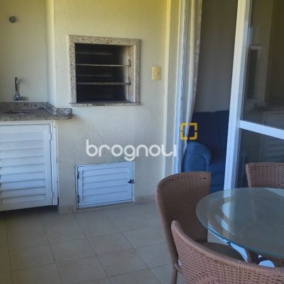 Apartamento com 112m², 4 quartos (sendo 1 suíte), 2 garagens, no bairro Jurerê Internacional em Florianópolis